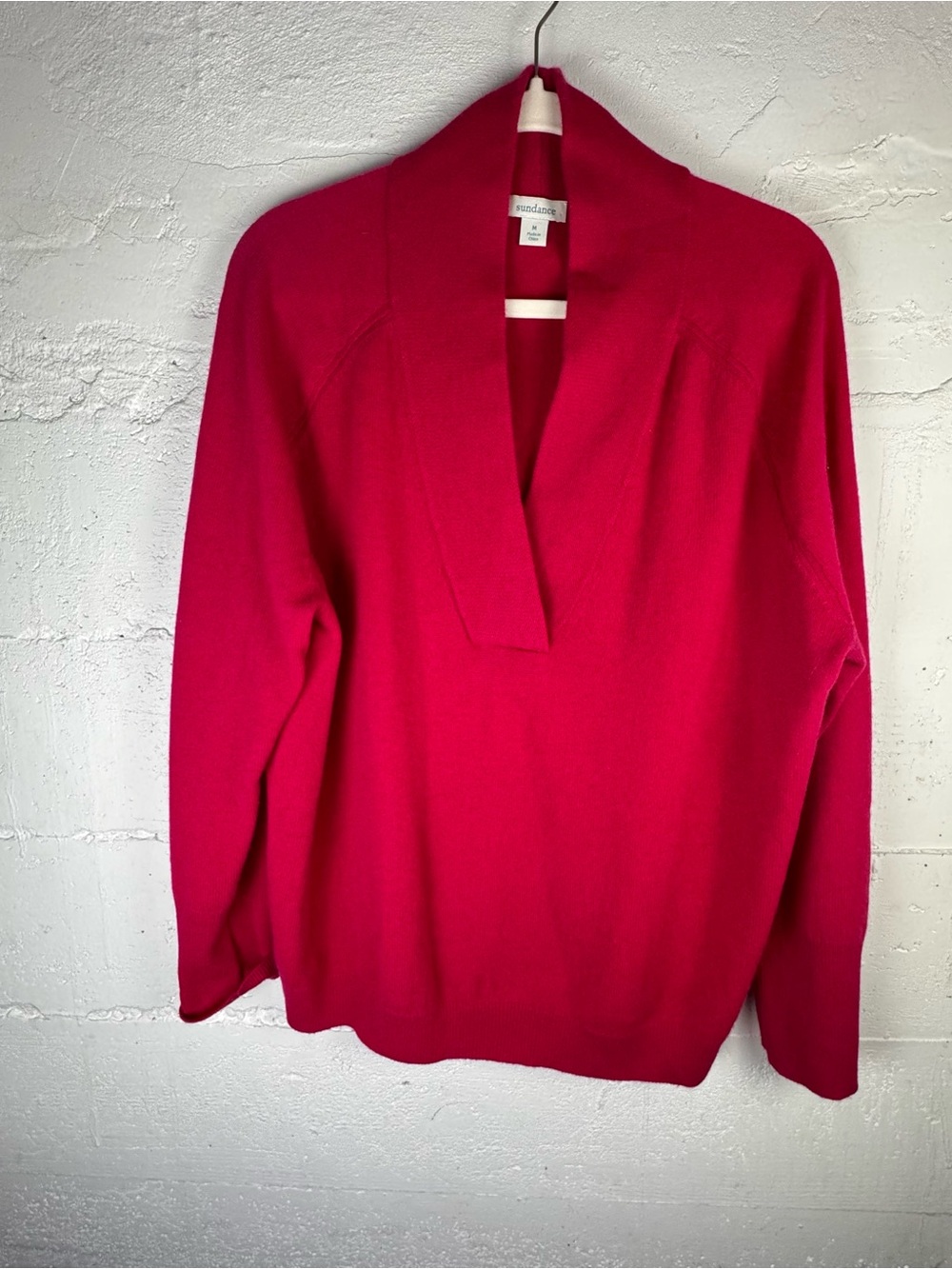 Sundance fuchsia 100% cashmere Zadie pullover sweater M
